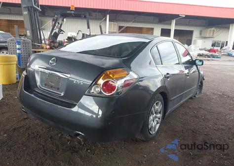 2010 Nissan Altima 2.5 S z USA, uszkodzony, nr VIN 1N4AL2APXAN537164